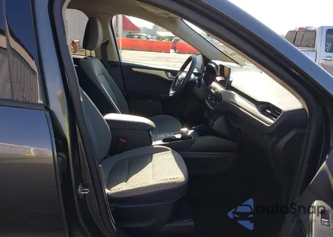 2020 Ford Escape Se z USA, uszkodzony, nr VIN 1FMCU0G65LUB92150